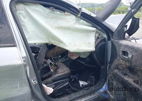 2021 Jeep Compass Latitude z USA, uszkodzony, nr VIN 3C4NJDBB0MT565754